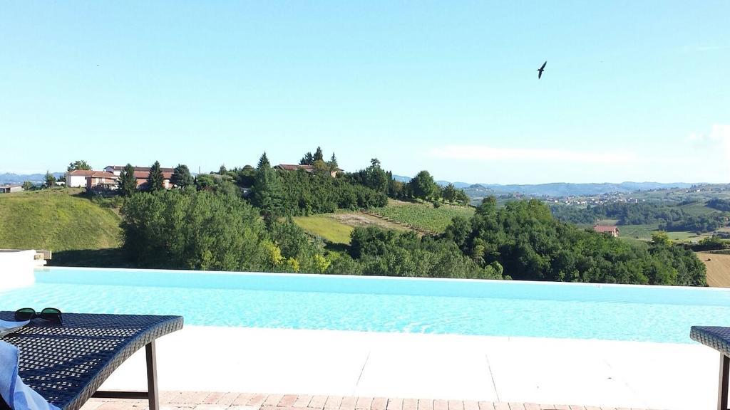 Alta Villa The Countryhouse Adults Only Boutique Bnb Vigliano d'Asti Exterior photo