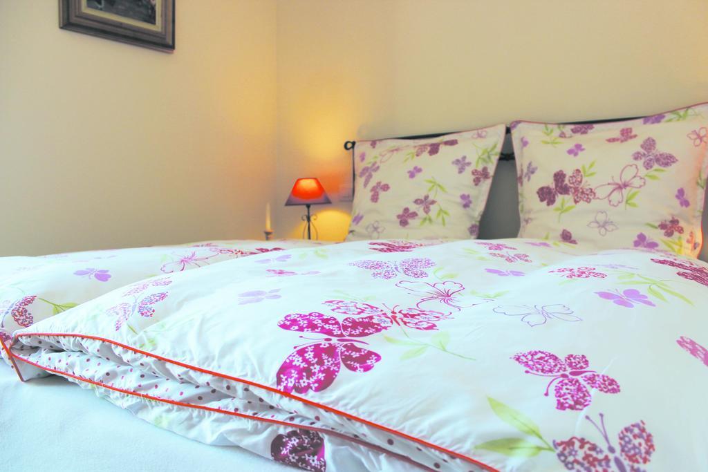 Alta Villa The Countryhouse Adults Only Boutique Bnb Vigliano d'Asti Room photo