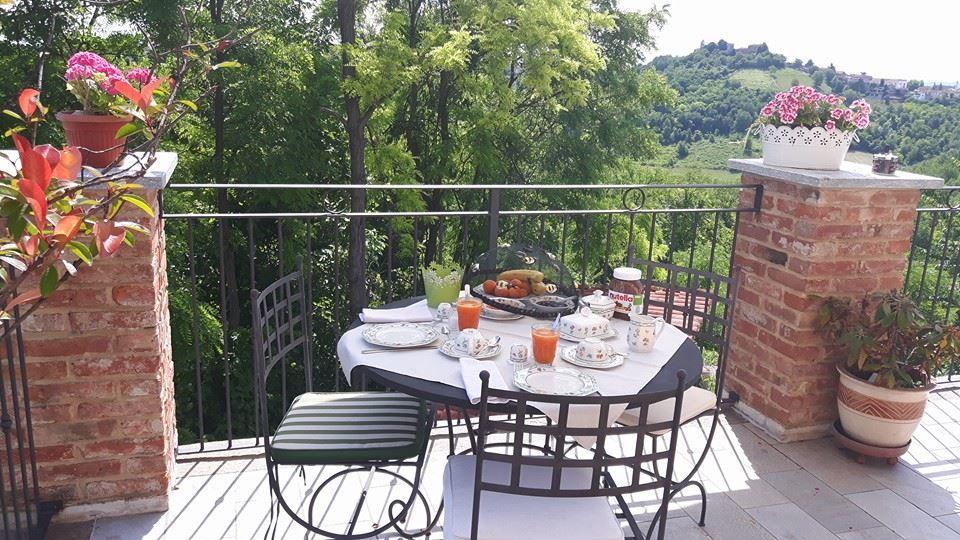 Alta Villa The Countryhouse Adults Only Boutique Bnb Vigliano d'Asti Exterior photo