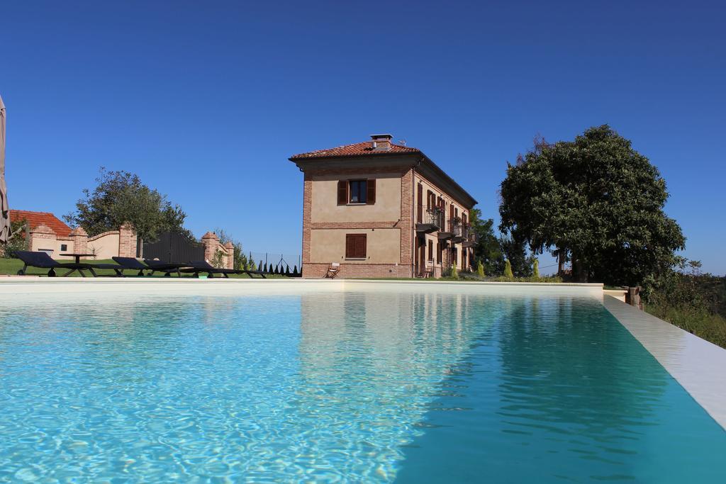 Alta Villa The Countryhouse Adults Only Boutique Bnb Vigliano d'Asti Exterior photo