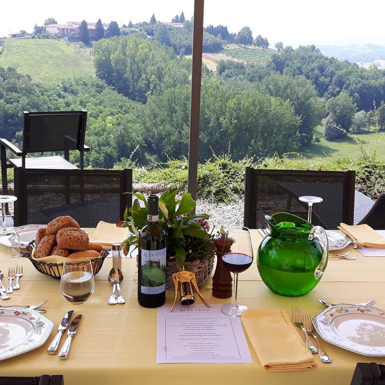 Alta Villa The Countryhouse Adults Only Boutique Bnb Vigliano d'Asti Exterior photo