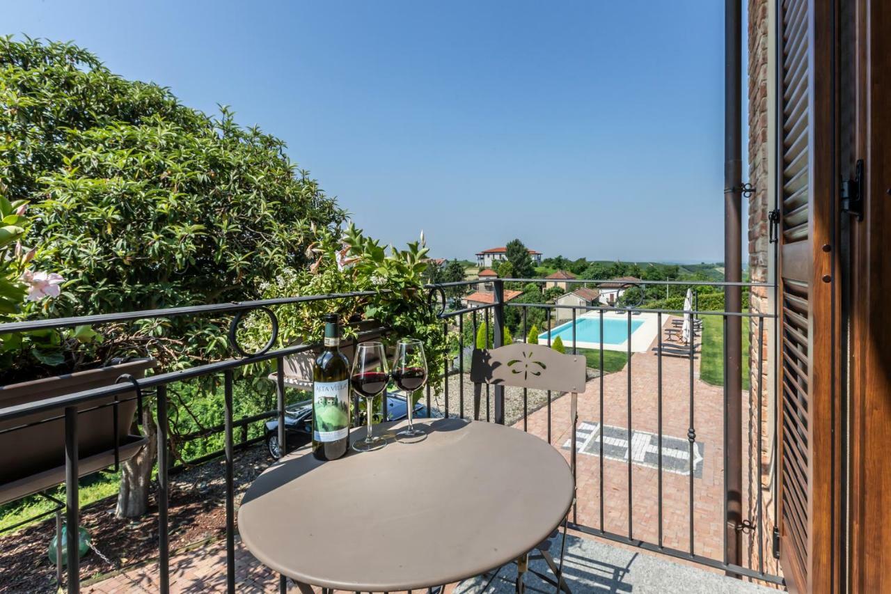 Alta Villa The Countryhouse Adults Only Boutique Bnb Vigliano d'Asti Exterior photo